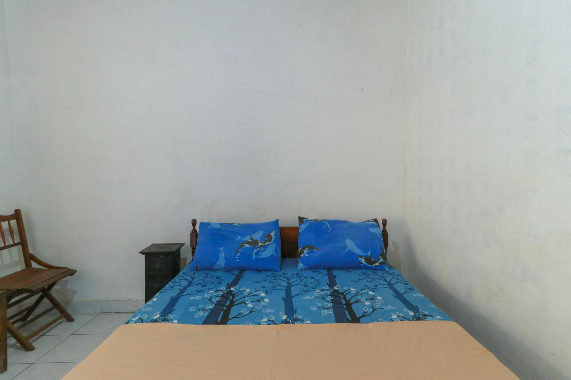 โรงแรมทารา บาร์ แอนด์ เรสโต แอร์ซานิห์ Kubutambahan  ห้อง รูปภาพ